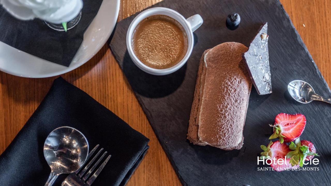 Hotel & Cie Sainte Anne-des-Chênes Екстериор снимка